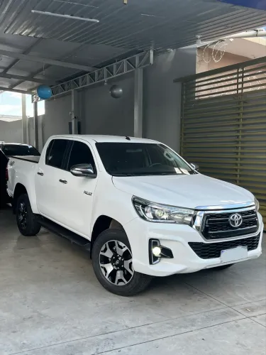 Toyota Hilux CD SRX 4X4 2.8 TDI 16V Diesel Aut. 2017