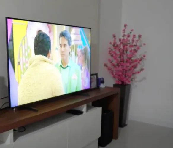 Smart TV 50" QLED 4K Samsung Q60D (modelo 2024)
