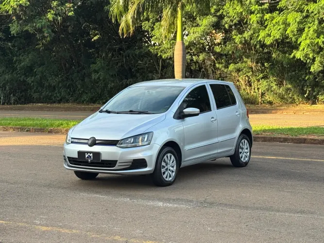 Volkswagen Fox Bluemotion 1.0 MI Total Flex 12V 5P 2015