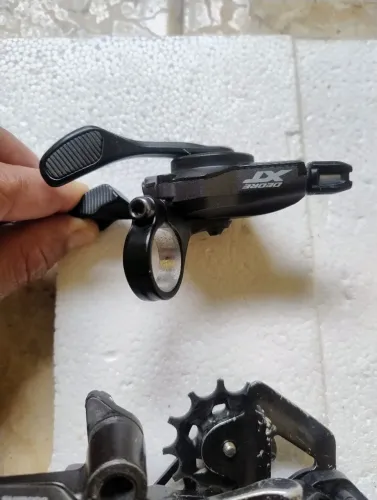 Câmbio e passador Shimano XT
