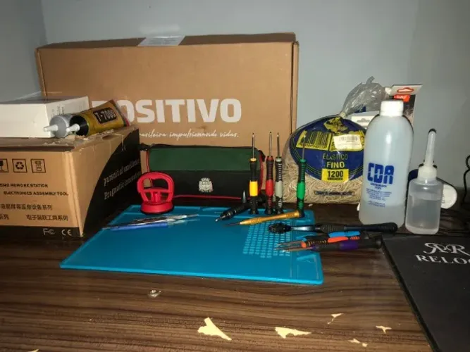 Jogo de ferramentas para manutenção de celulares