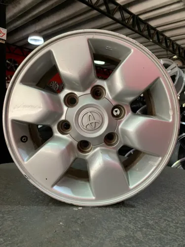 Rodas Hilux aro 15 Original 6x139 liga leve