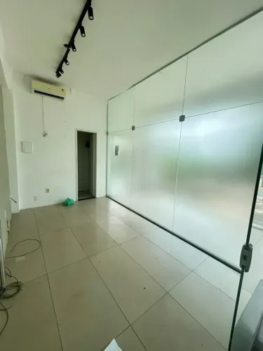 ALUGO SALA COMERCIAL NA COHAMA COM BANHEIRO 2º ANDAR
