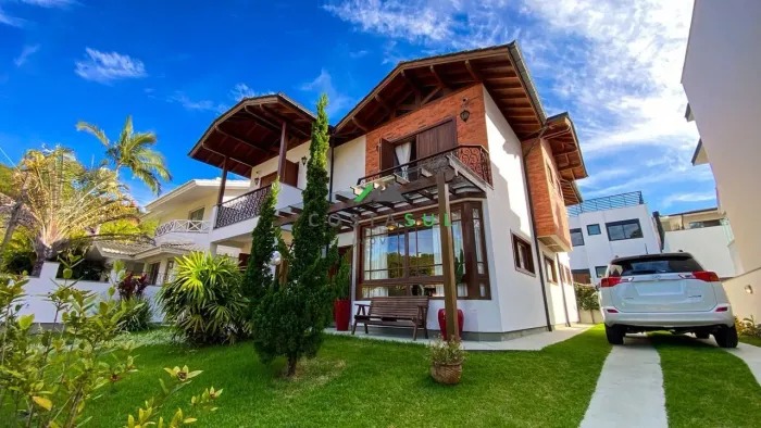 Casa totalmente mobiliada a venda no Bairro Panorâmico em Garopaba/SC