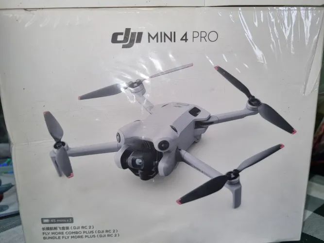 Drone DJI Mini 4 Pro Controle RC 2 Praticamente Sem Uso