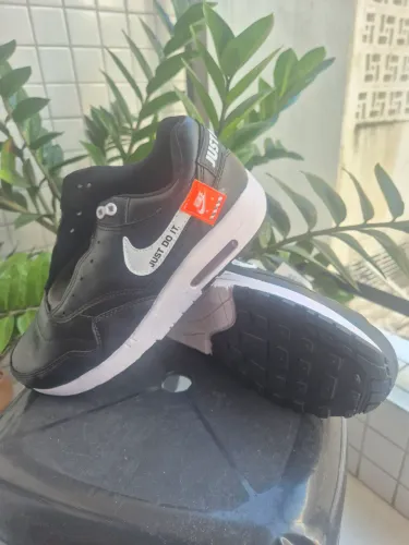 Tênis Nike air max novo