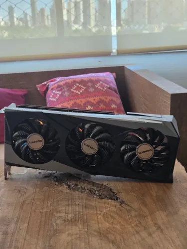RX 7600 Gigabyte Triple Fan - 8GB