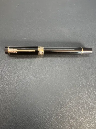 Caneta-tinteiro Jinhao 100 mini preta (EF)