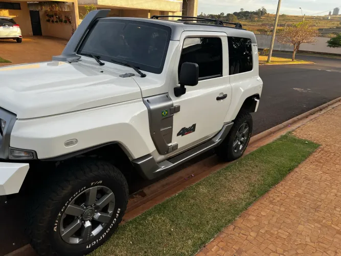 Troller T-4 4X4 3.2 20V TDI Cap. Rígida Diesel 2017