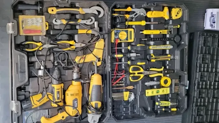 Jogo de Ferramentas Profissional 102 Peças com Maleta LT2051
