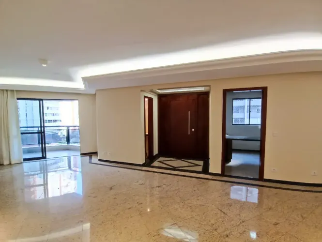 SETOR BUENO / APTO 241 M² / 4 SUÍTES / ESCRITÓRIO / 3 GAR