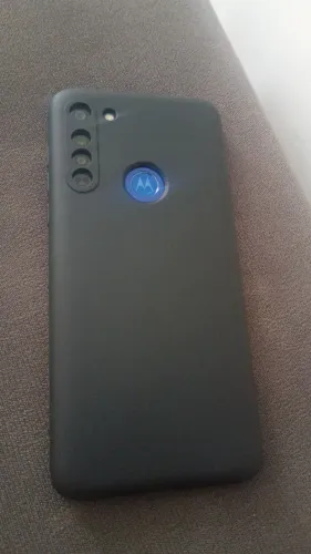 Moto G8