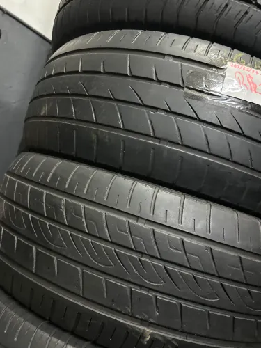 Pneus 265/65/17 por 180$ cada meia vida originais