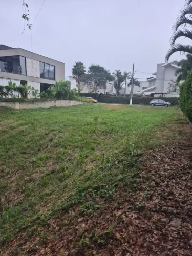 Terreno Condomínio Alto Padrão 630m² Terras de Santa Clara Jacareí