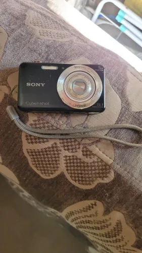 Câmera digital Sony W710