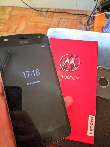 Moto Z2 Play - 4GB / 64GB