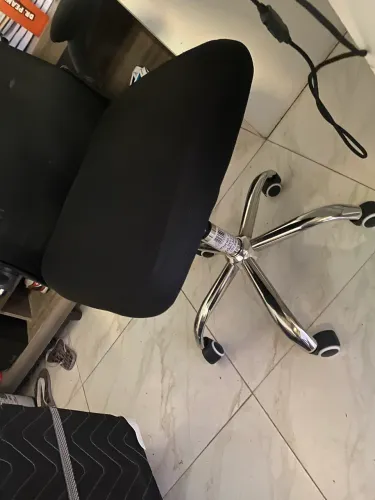 Cadeira ergonômica NOVA preta