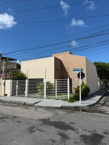 Sala Comercial para alugar na Rua Artur Charles Dorvillé, Jatiúca, Maceió - AL
