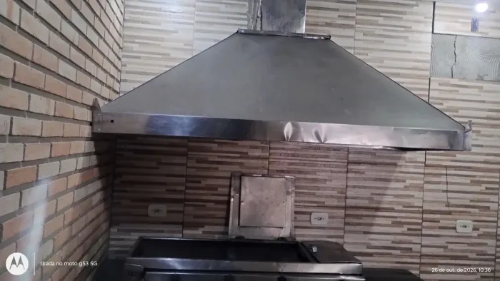 Vende-se coifa inox industrial com motor 