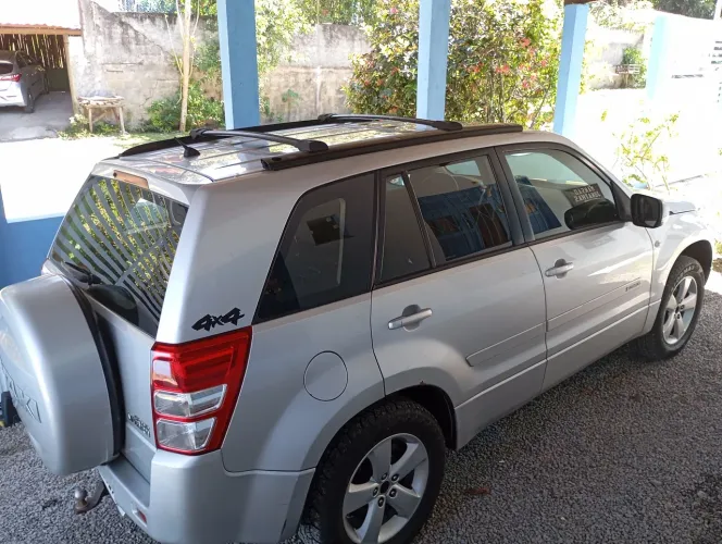Suzuki Grand Vitara 2.0 16V 4x2/4x4 5P Aut. 2012
