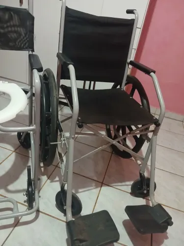 Cadeira de rodas e Cadeira de banho