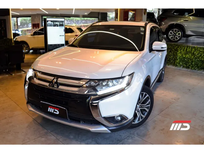 Mitsubishi Outlander Comfort 2.0 16V Aut. 2016