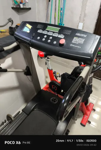 Esteira Moviment LX 150