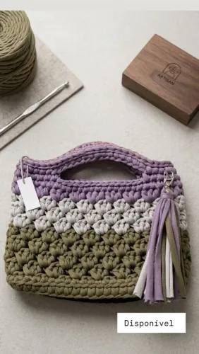 Bolsa de crochê fio de malha