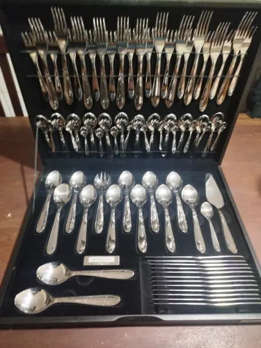 Faqueiro 76 peças Zurique