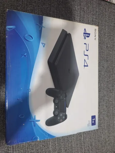 PlayStation 4 slim 1 tb