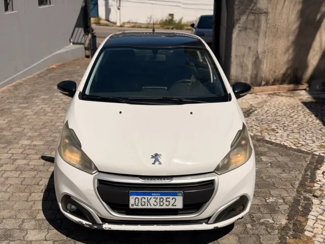 Peugeot 208 Active 1.2 Flex 12V 5P Mec. 2017