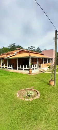 Vendo linda e aconchegante Chácara 3,57 hec no cond Vale das águas claras Chapada dos