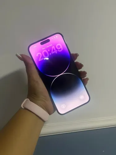 iPhone 14 Pro Max roxo profundo 