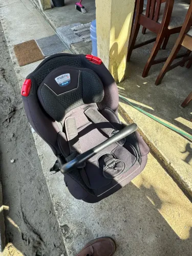 Cadeirinha pra transporte de criança
