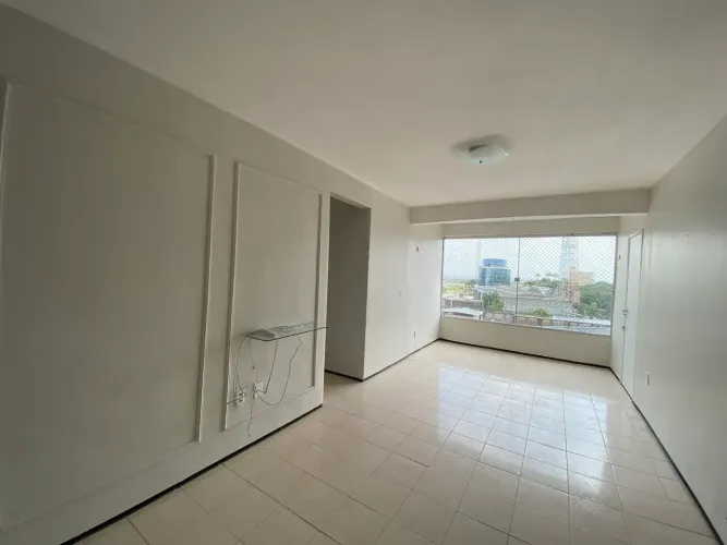 Apartamento amplo e arejado Dionisio Torres