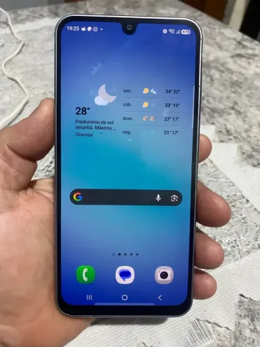 Samsung Galaxy A17 - 8GB RAM 128GB Memória