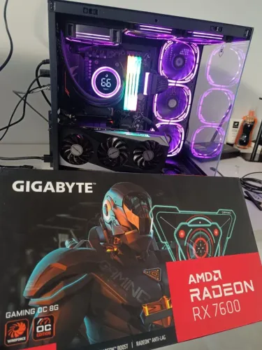 Placa de video Rx 7600 gigabyte 3 fans