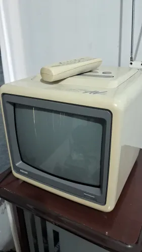 Tv semp 1022 av 10 polegadas toda original