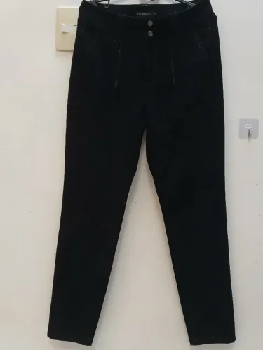 Calça slim preta Le Lis Blanc tamanho 38