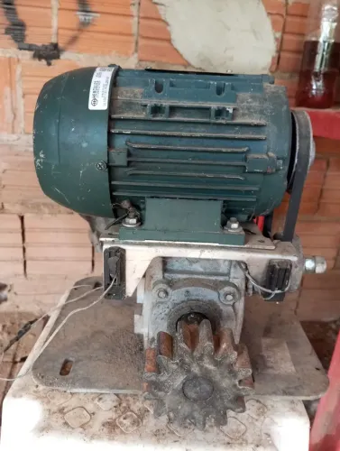 Motor elétrico eculles 