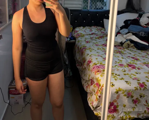 Regata preta com bojo tamanho P/pp