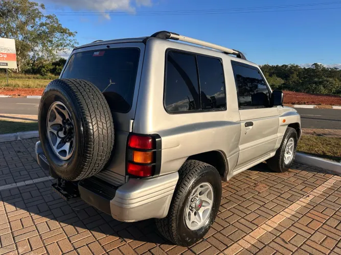 Mitsubishi Pajero GLS 3.0 V6 2P Aut. 1998