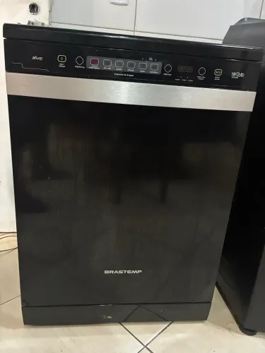 Máquina de lavar louça 12 serviços