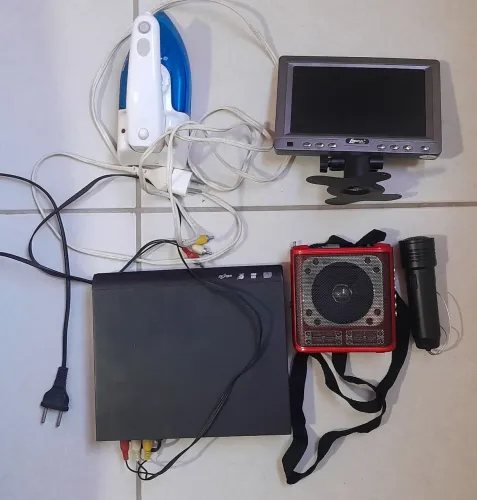 Eletrônicos e Eletrodomésticos Antigos (Sucata / Para Peças)