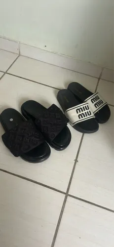 vendo chinela lv e miu miu feminina