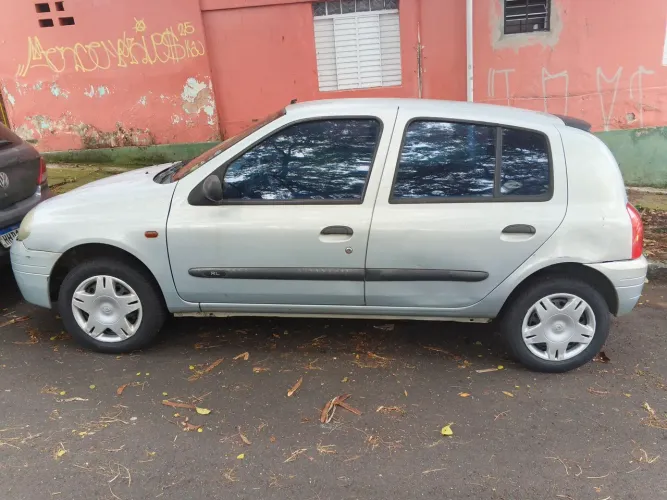 Renault Clio RL/ Jp/auth.1.0/1.0 Hi-power 16V 5P 2002