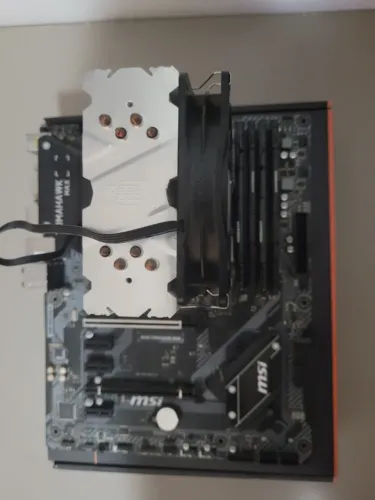 Placa-Mãe MSI B450 Tomahawk Max