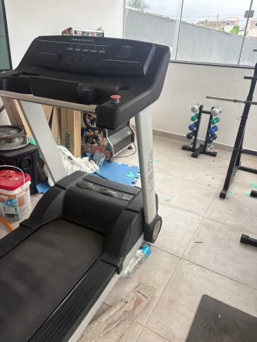 Esteira Moviment RT15 pro
