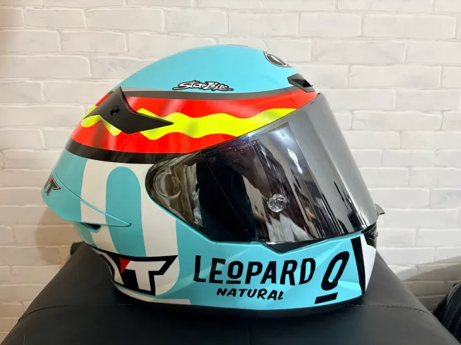 Capacete KYT Leopard