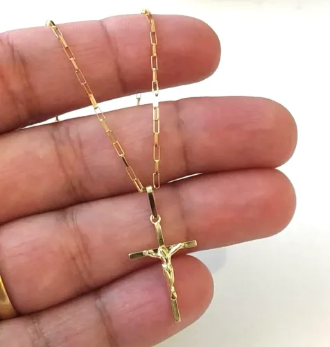 PINGENTE CRUCIFIXO EM OURO 18K 0,70 gramas
